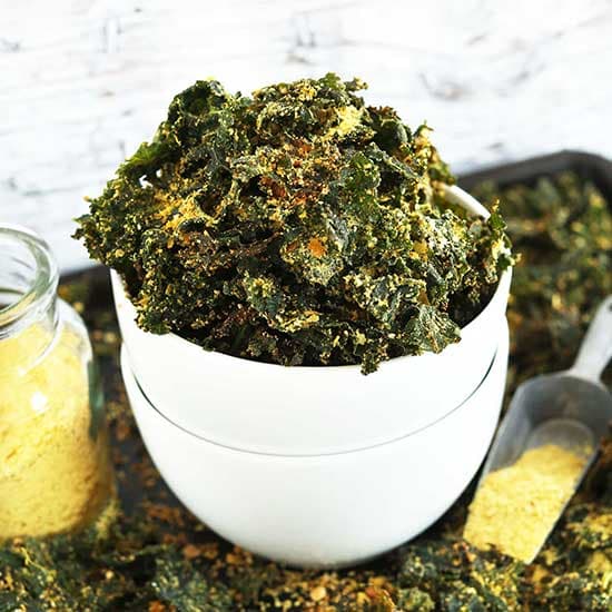 30-Minute Cheesy Kale Chips